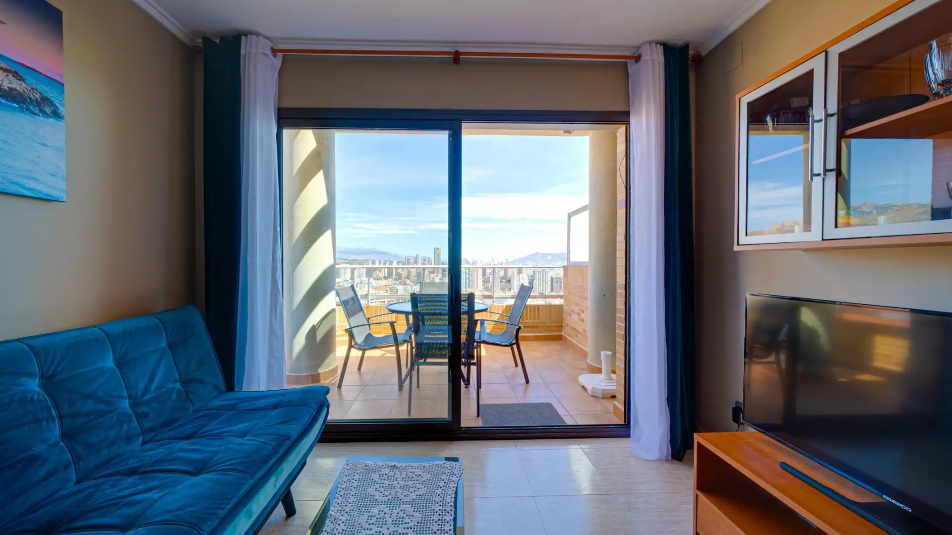 Attic for rent in Calle Ponent, Las Azaleas - Alkadir