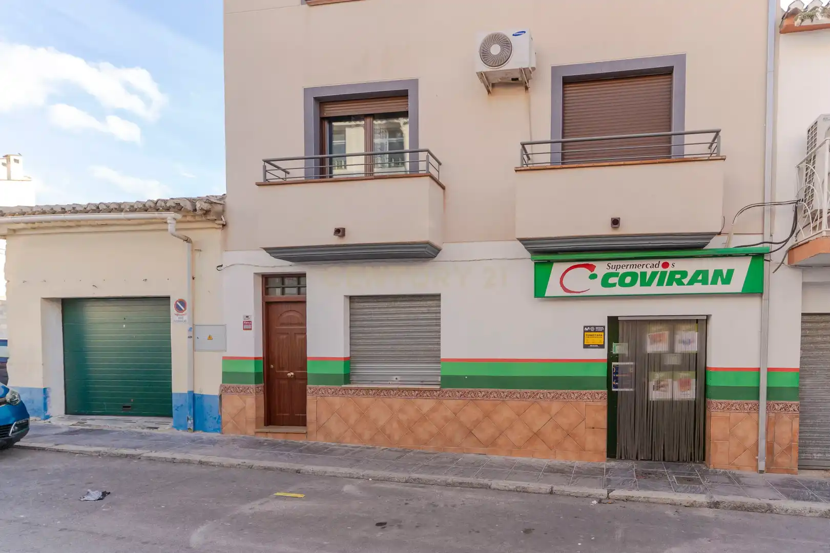 Vista exterior de Local en venda en Güevéjar