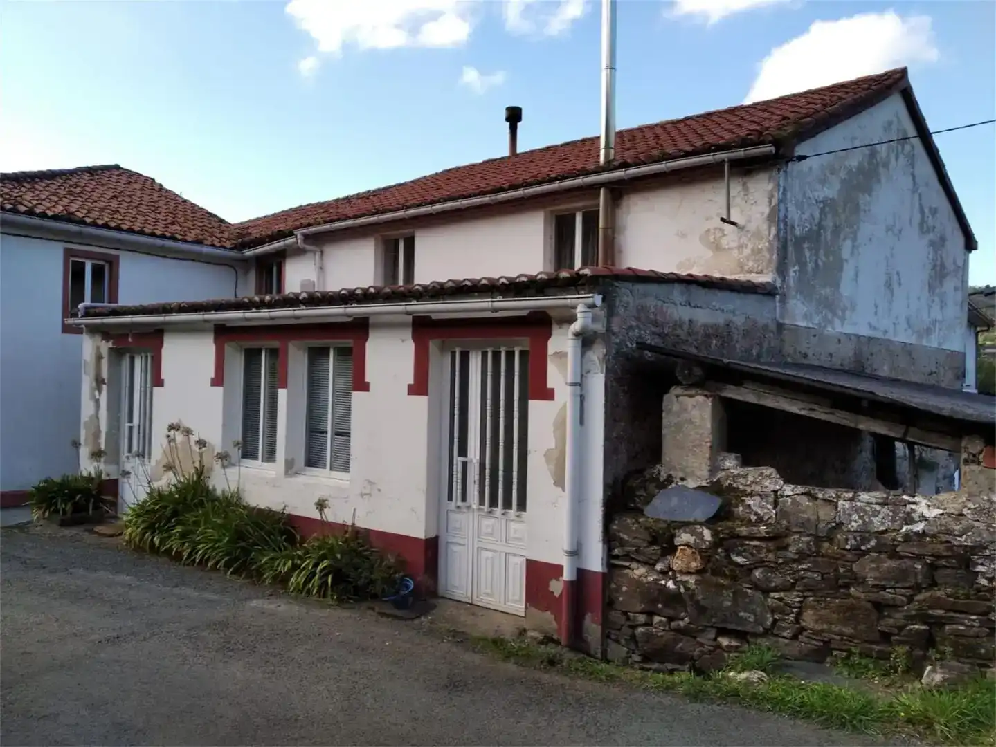 Vista exterior de Casa adosada en venda en Cerdido