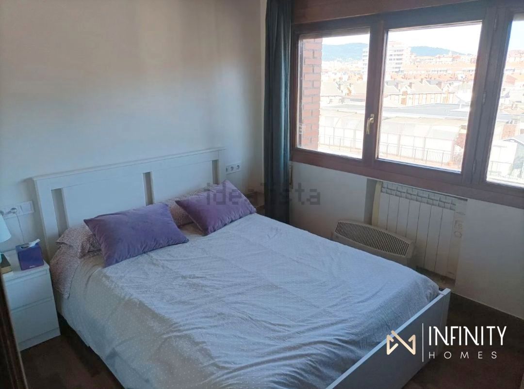 Bedroom of Flat to rent in Bilbao   with Heating