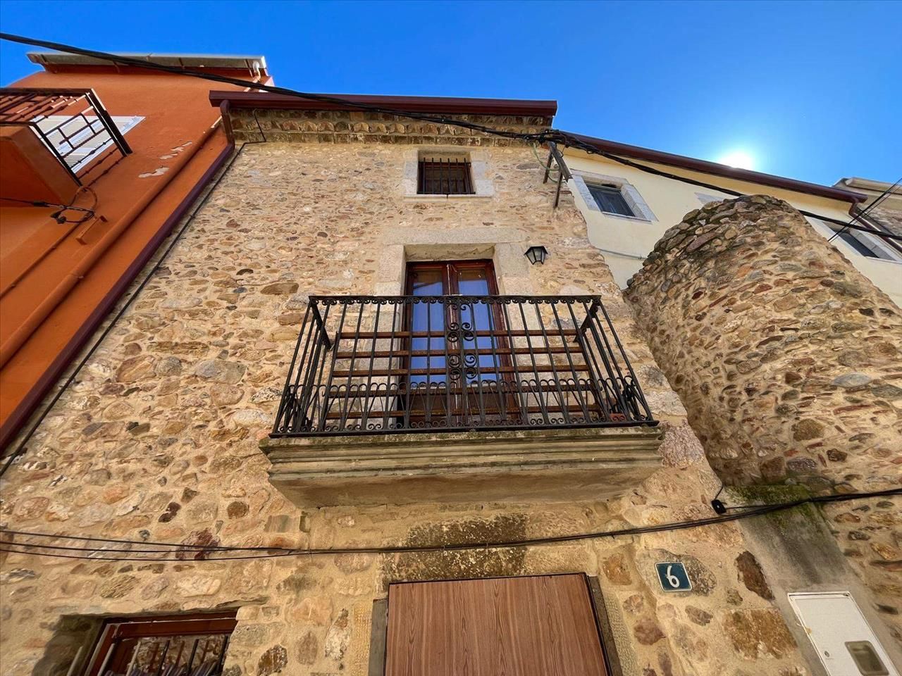 Exterior view of Single-family semi-detached for sale in Cabanes (Girona)  with Heating
