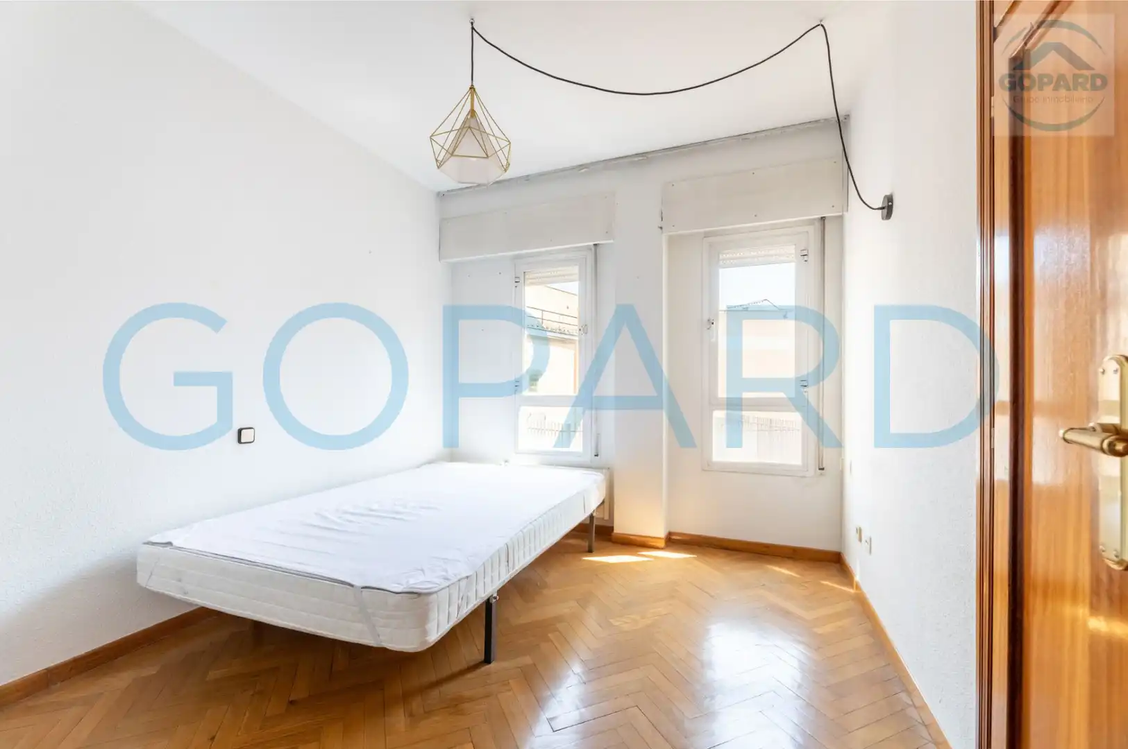 Schlafzimmer von Wohnung zum Verkauf in Madrid mit Klimaanlage, Heizung und Parkett