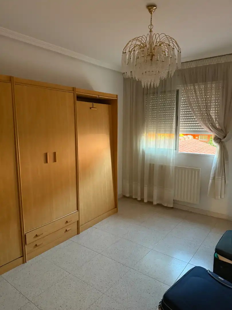 Casa adosada en venta en Calle Castillo de Rena, Avenida Elvas