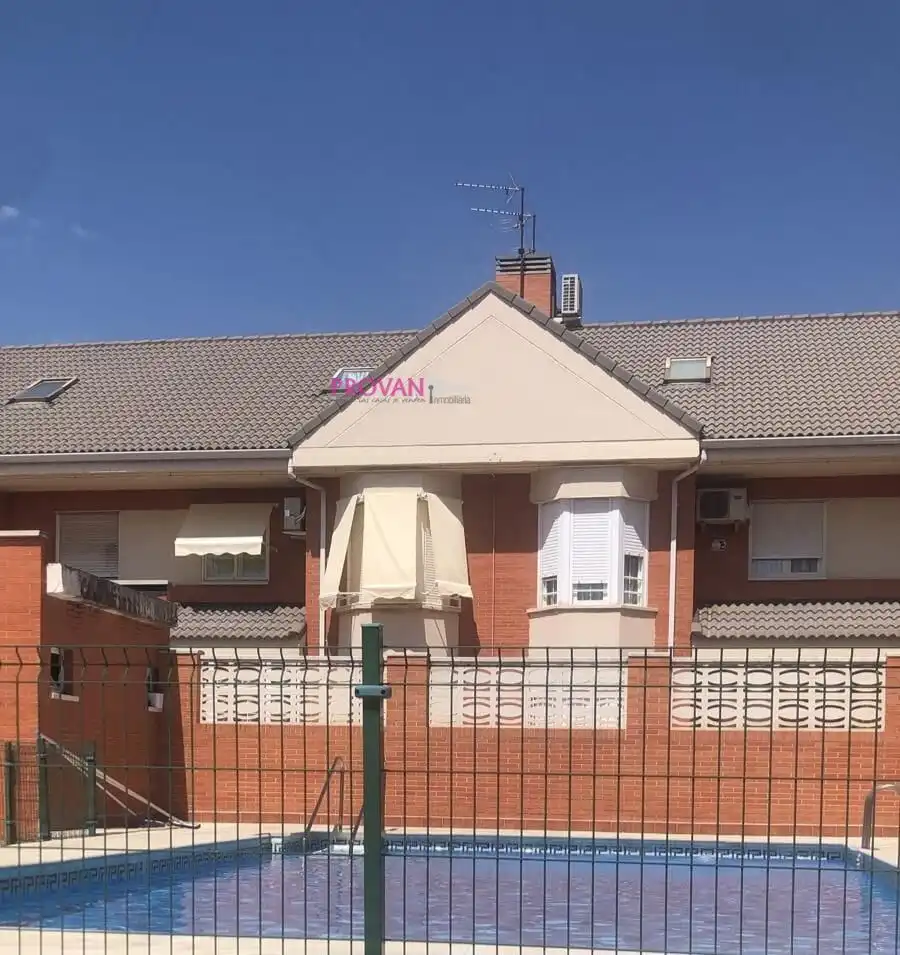 Detached homes for sale in Rinconada