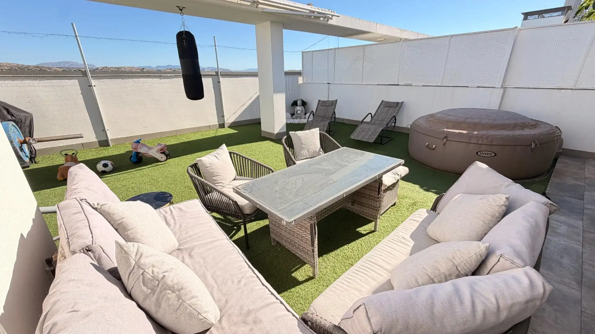 Terrasse von Dachboden zum Verkauf in Elche / Elx mit Heizung, Terrasse und Abstellraum