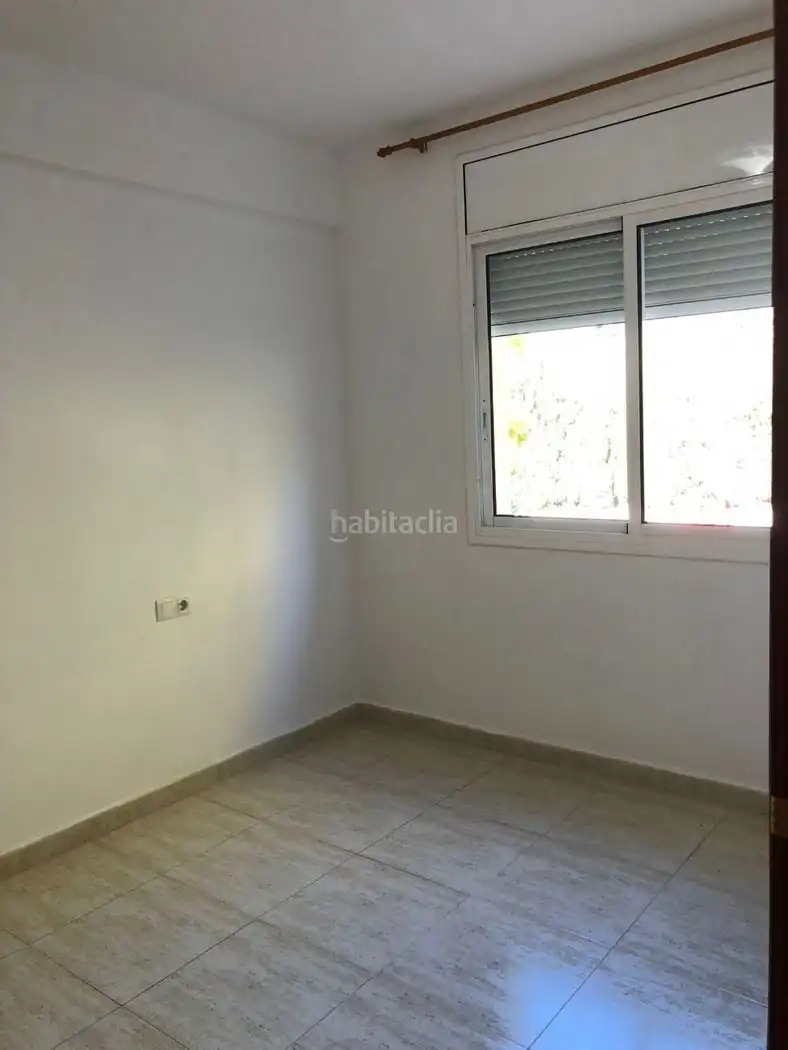 Adosado con piscina en venta en Carrer Islàndia 21, imagen 9