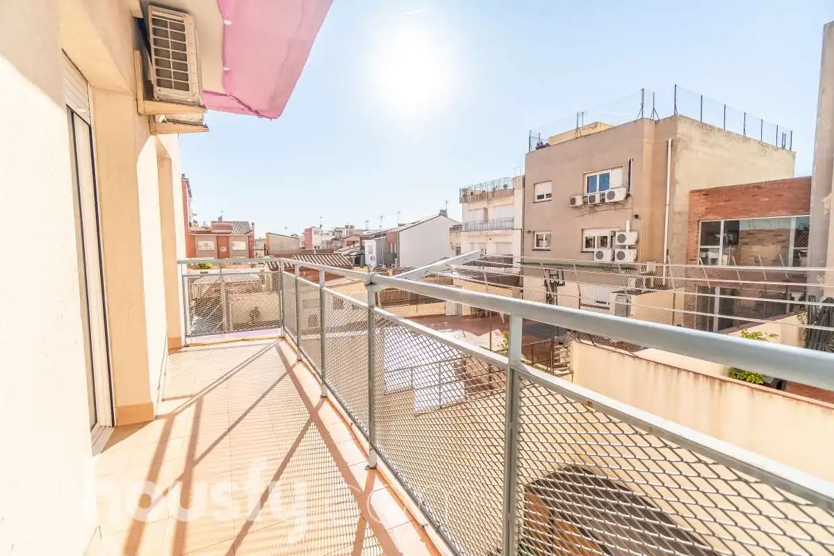 Terrasse von Wohnung zum Verkauf in Sabadell mit Klimaanlage, Heizung und Möbliert