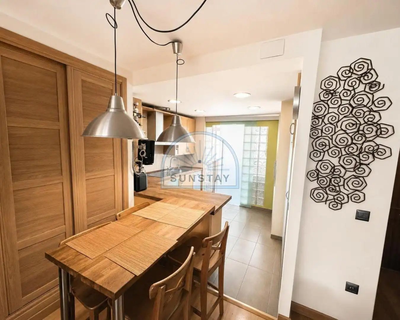 Cocina de Apartamento de alquiler en Torremolinos con Aire acondicionado, Jardín privado y Terraza