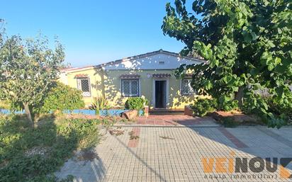 Außenansicht von Country house zum verkauf in Sant Vicenç Dels Horts mit Terrasse, Schwimmbad und Balkon