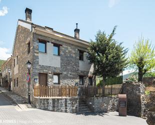Vista exterior de Casa adosada en venda en Castiello de Jaca amb Calefacció, Terrassa i Traster