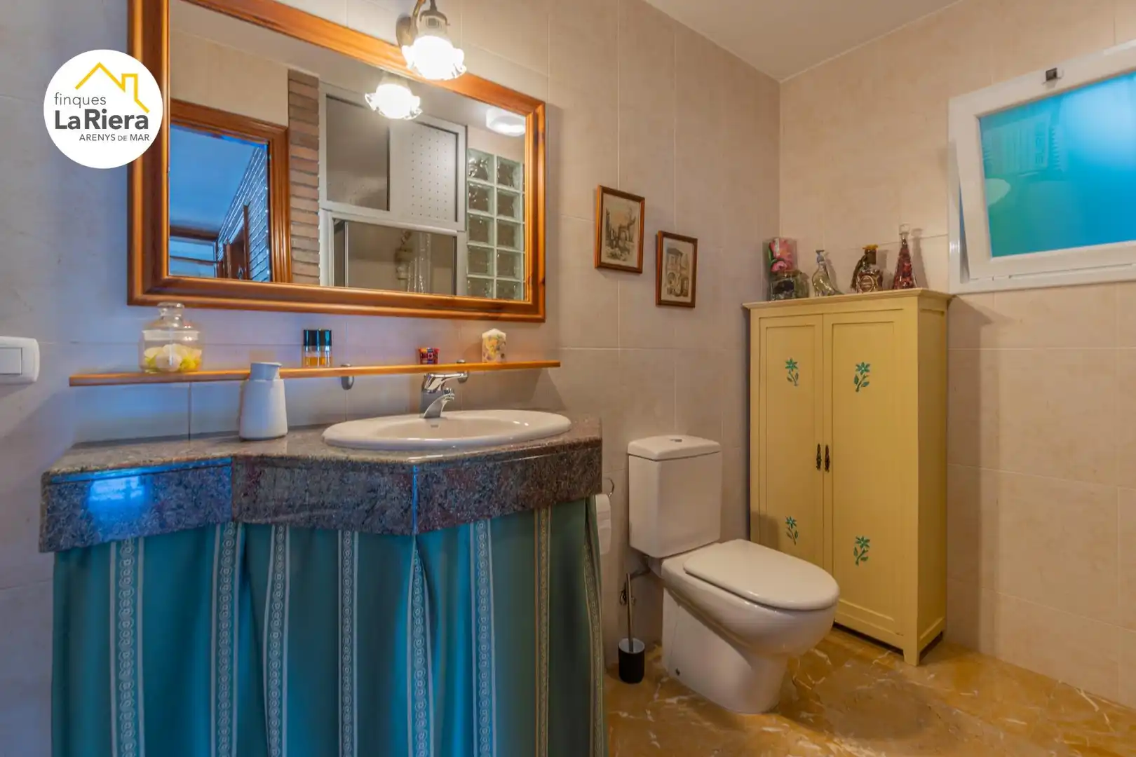 Bathroom of Houses for sale in Arenys de Munt