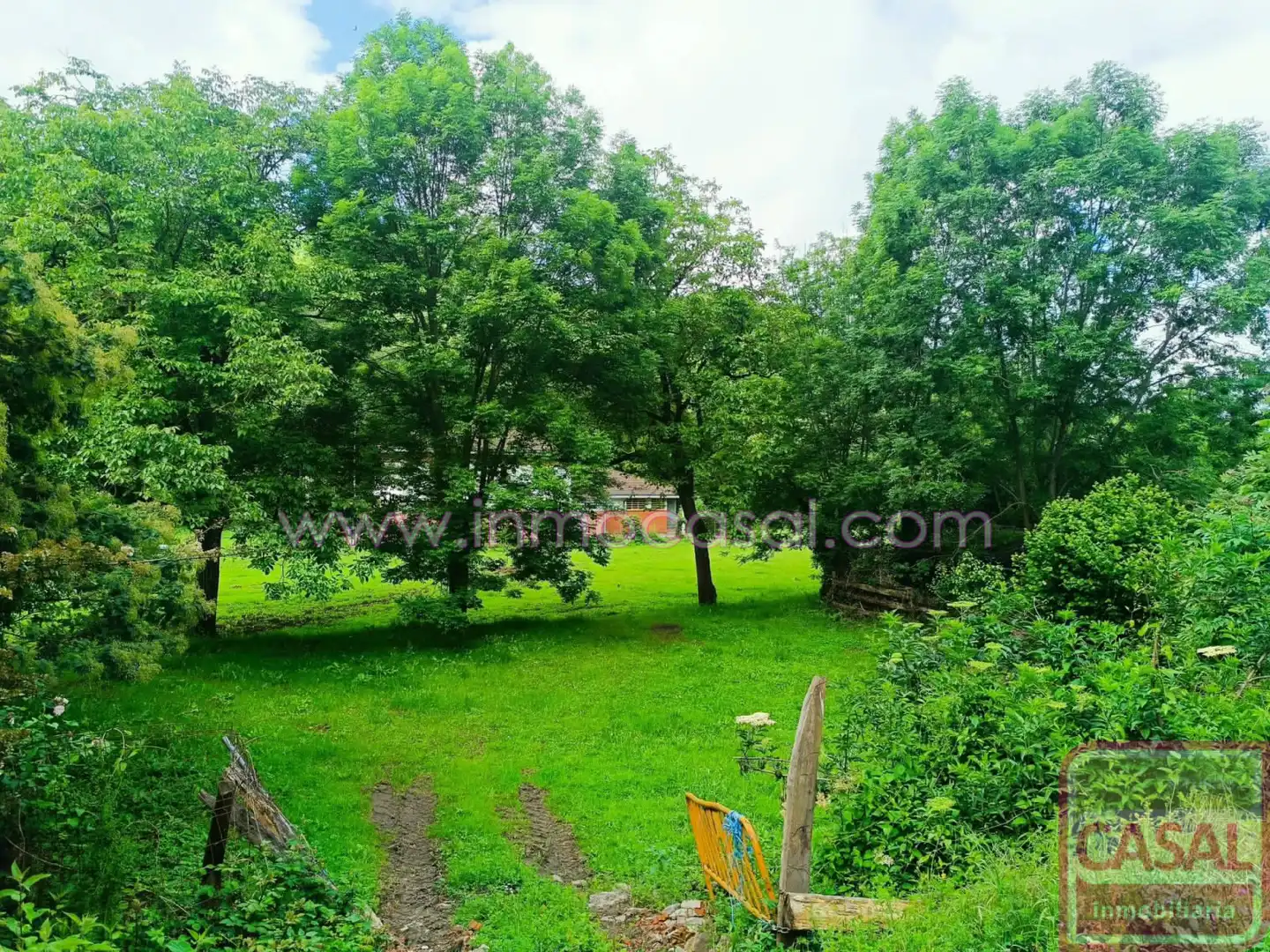 Lands and plots for sale in Aller