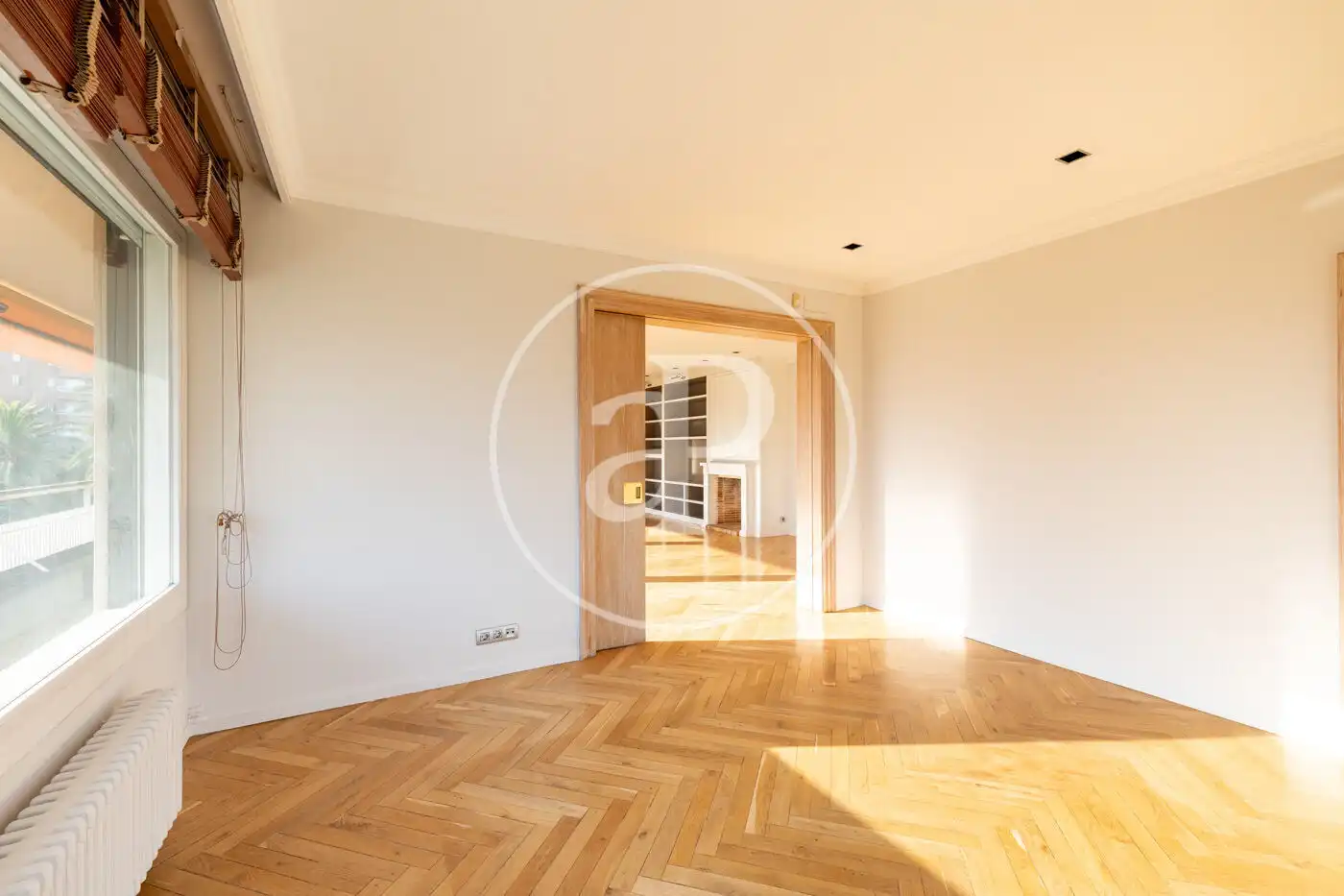 Flat for rent in Barcelona  with Air Conditioner, Heating and Terrace