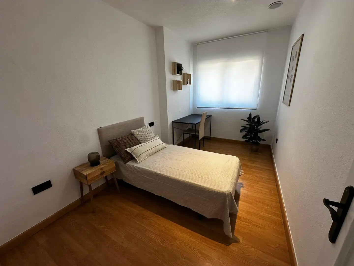 Habitación de Apartamento en venta en Murcia con Aire acondicionado, Trastero y Amueblado