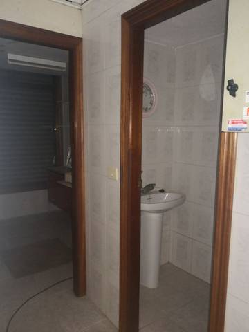 Local comercial en Alquiler en Avenida Avenida de Berganti?os 92 Bajo en A Laracha