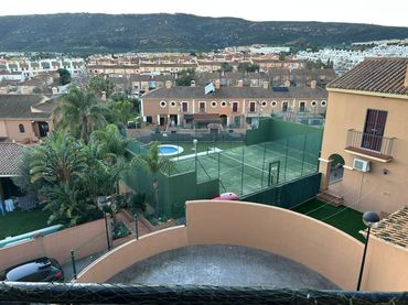 Adossat amb piscina en venda a El Zabal - Santa Margarita