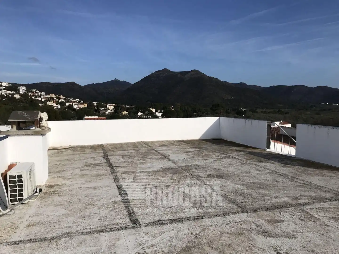 Vista exterior de Casa o xalet en venda en Roses amb Aire condicionat, Calefacció i Terrassa