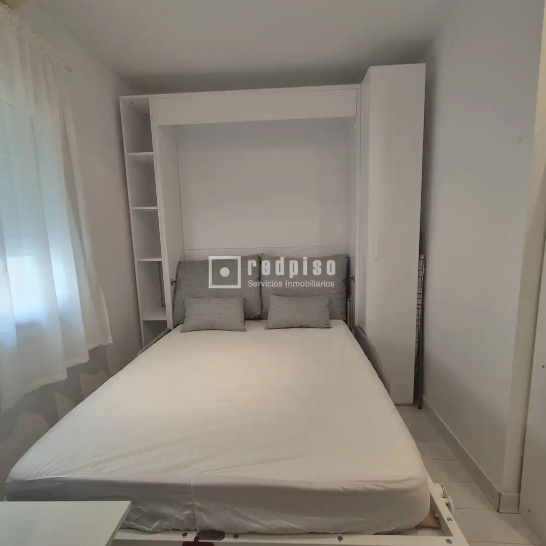 Bedroom of Study for rent in Sevilla  with Air Conditioner and Furnished