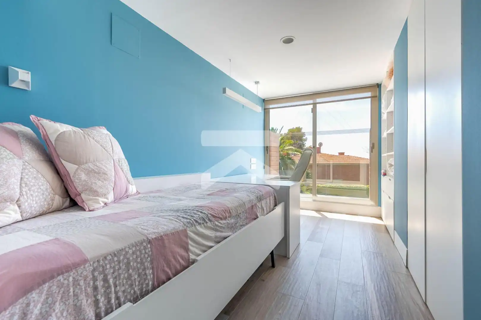 Dormitori de Casa adosada en venda en Tarragona amb Aire condicionat, Jardí privat i Terrassa