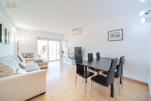 Piso en Venta en Calle Rubens en Norte - Universidad