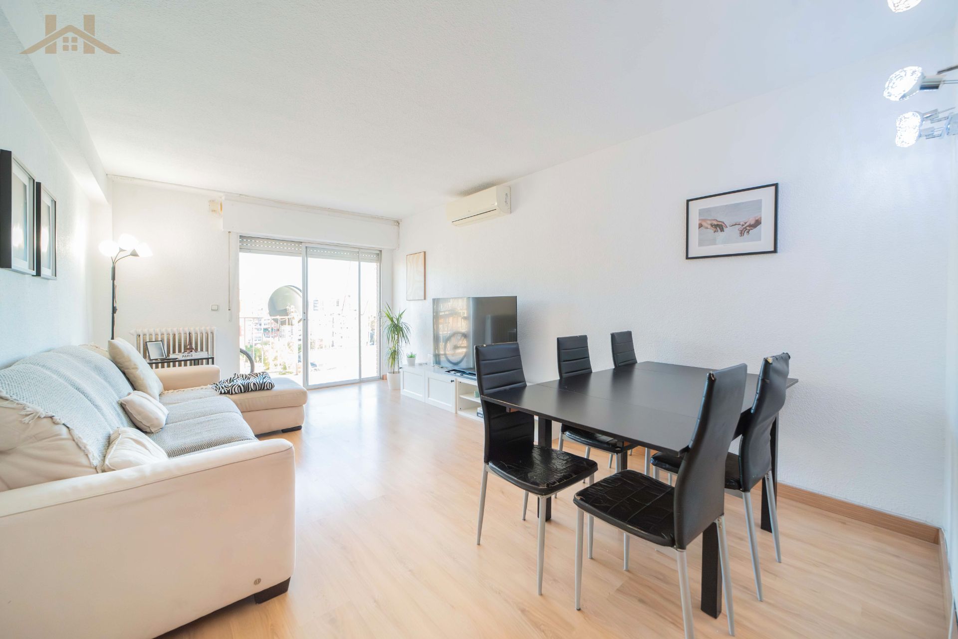 Living room of Flat for sale in Móstoles  with Air Conditioner, Terrace and Storage room