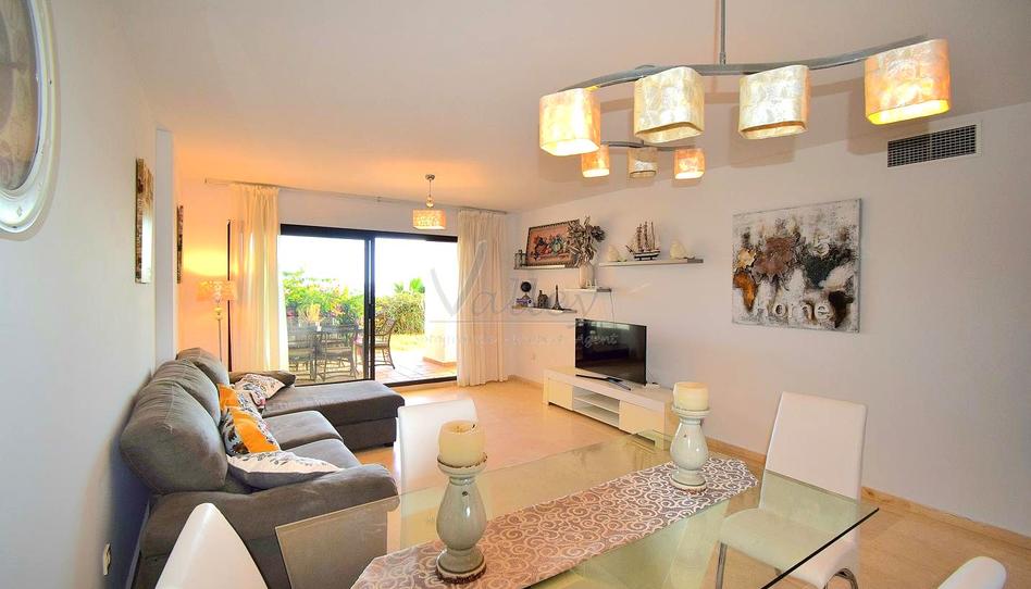 Foto 1 de Apartament en venda a Del Mediterráneo, La Alcaidesa, Cádiz