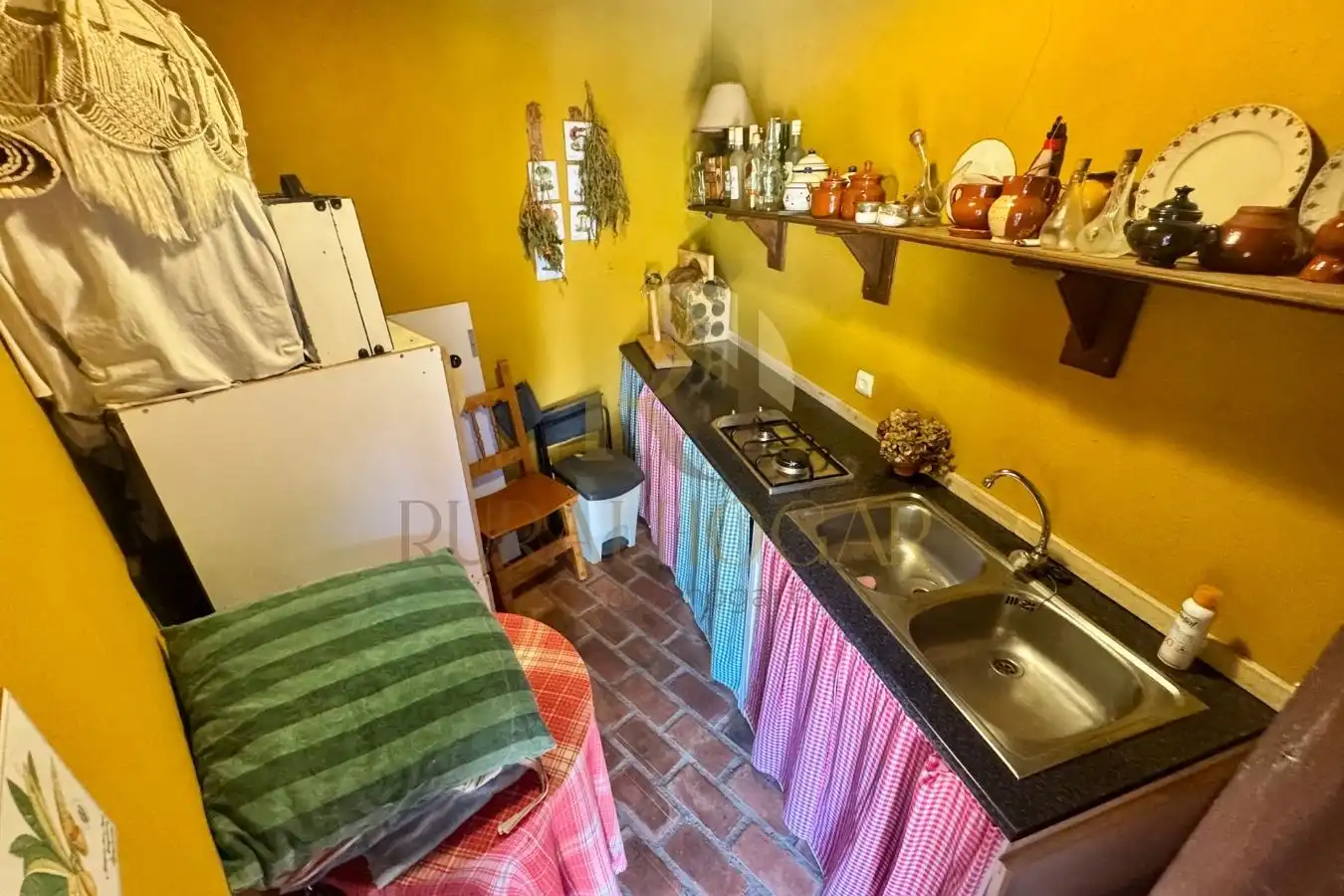 Cocina de Casa o chalet en venta en Santovenia de la Valdoncina con Calefacción, Jardín privado y Parquet