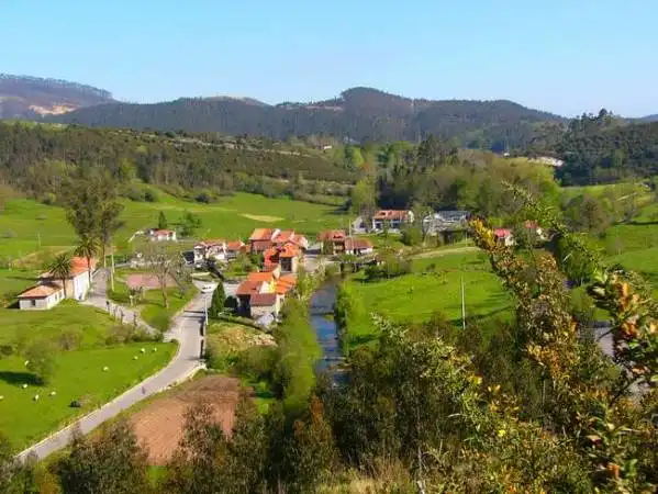 Casa adosada en venta en CA-261, 28, Ruesga