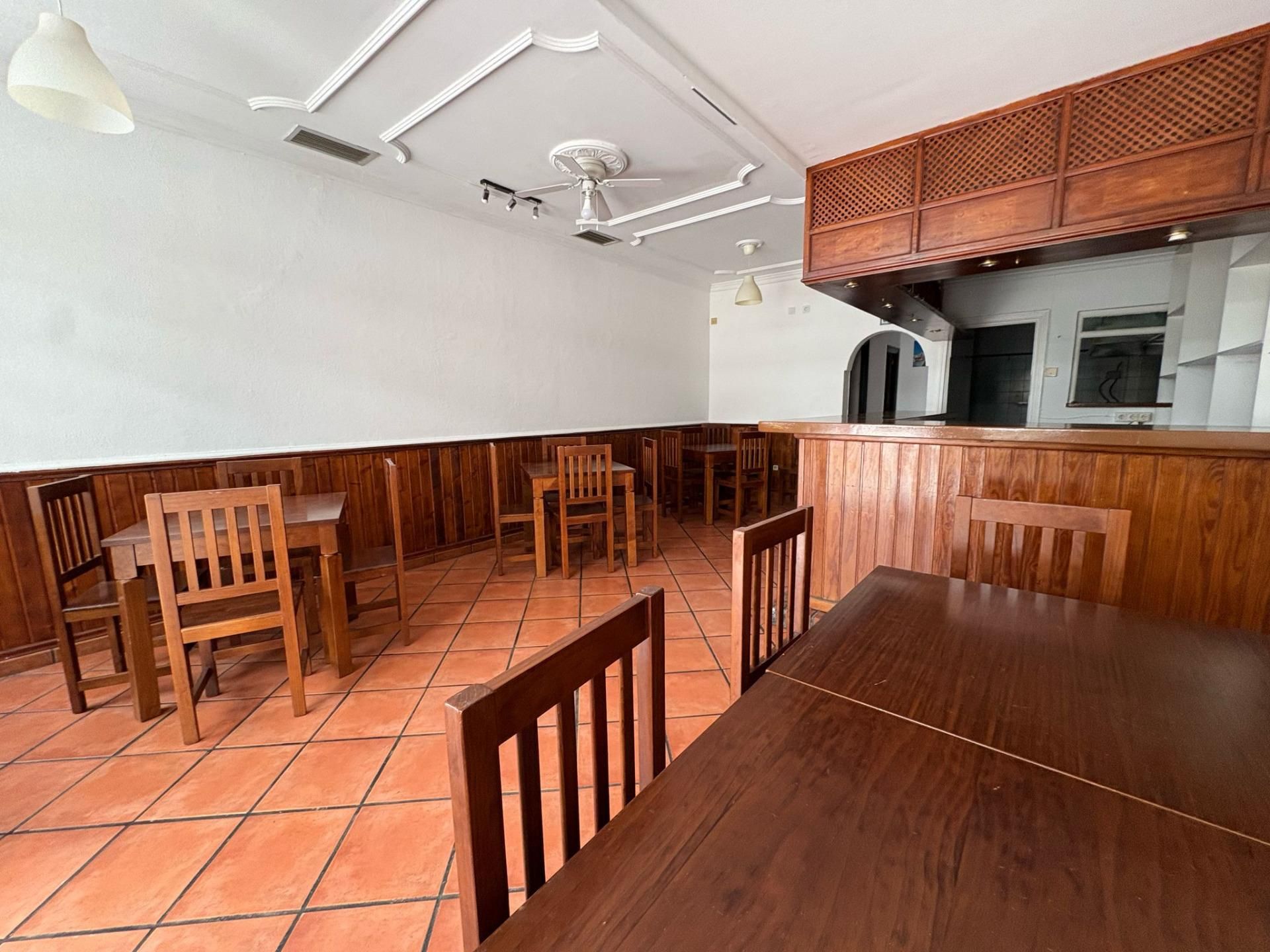 Local en venta en Marbella