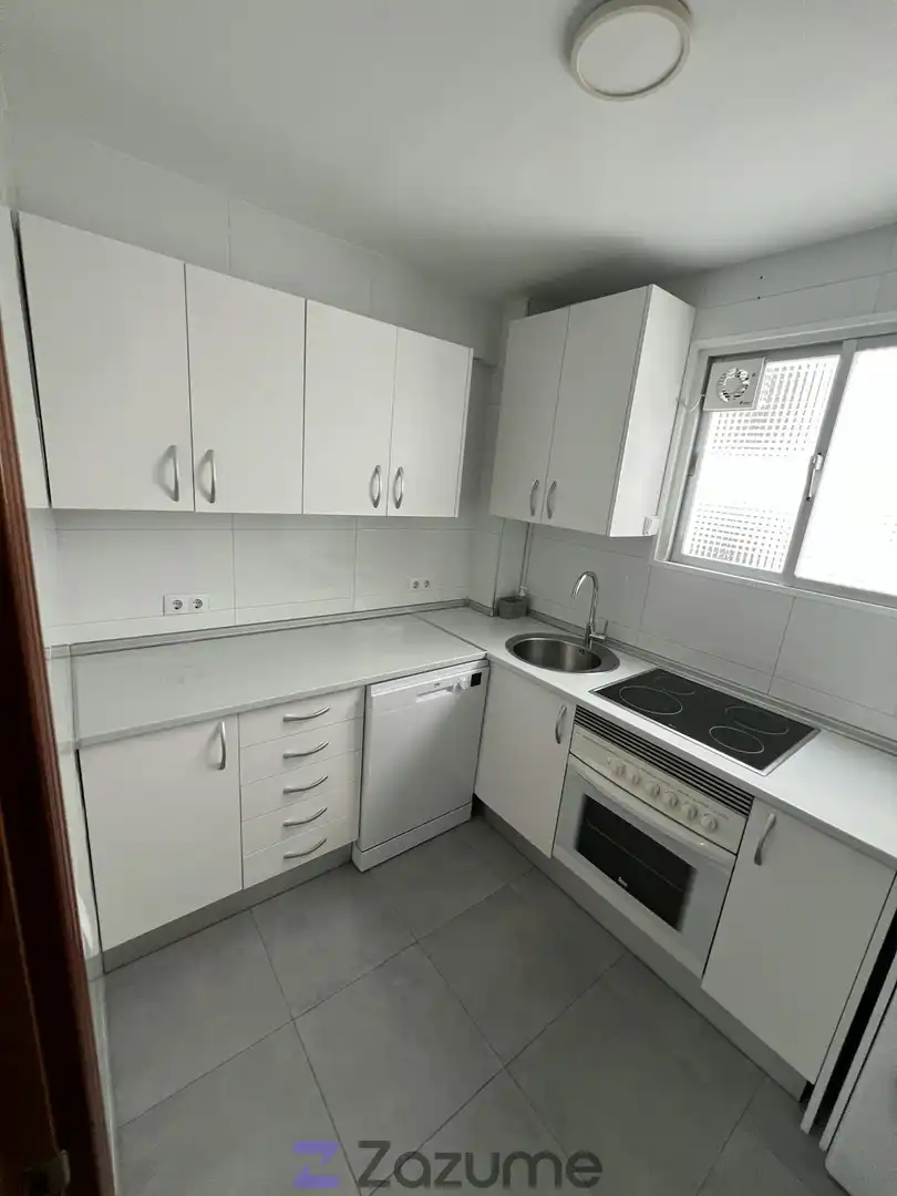 Cocina de Piso de alquiler en Alcalá de Henares con Aire acondicionado, Calefacción y Trastero
