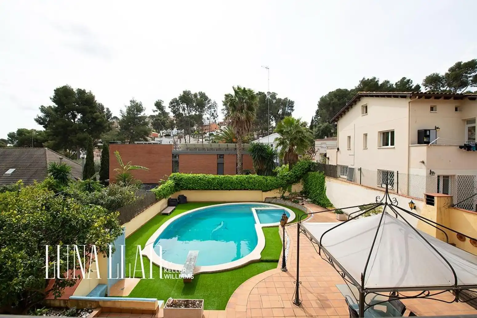 Garden of Houses for sale in Castelldefels  with Air Conditioner, Heating and Terrace