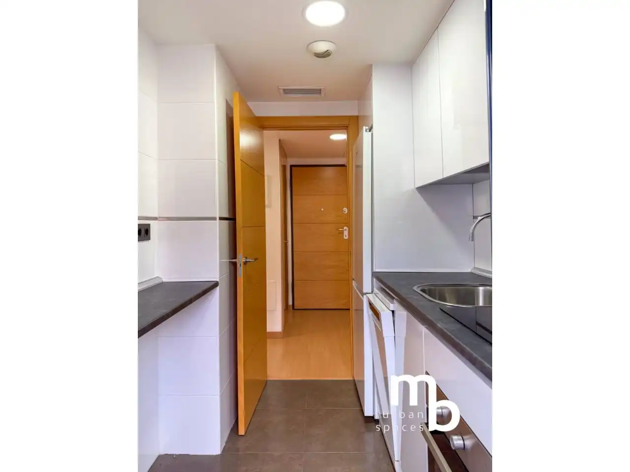 Kitchen of Flat for rent in Madrid  with Air Conditioner, Heating and Swimming Pool