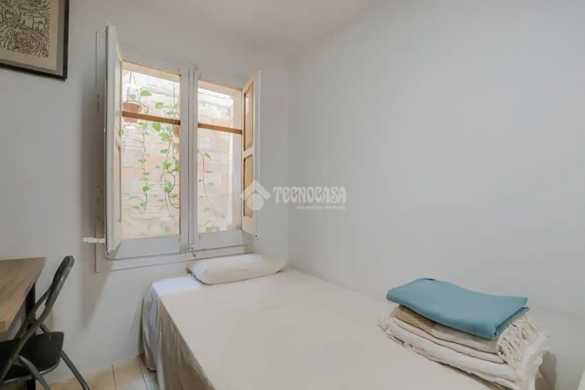 Schlafzimmer von Geschaftsraum zum Verkauf in L'Hospitalet de Llobregat