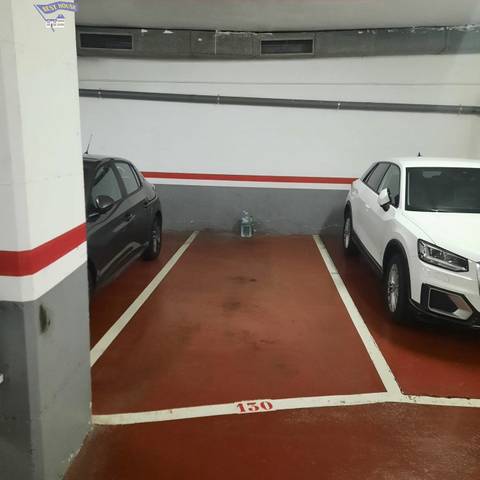 Garaje en Alquiler en El Parc i la Llacuna del Poblenou