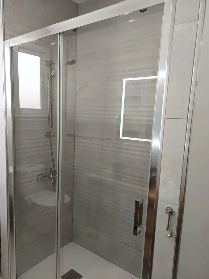 Baño de Piso en venta en Antequera con Aire acondicionado, Calefacción y Amueblado