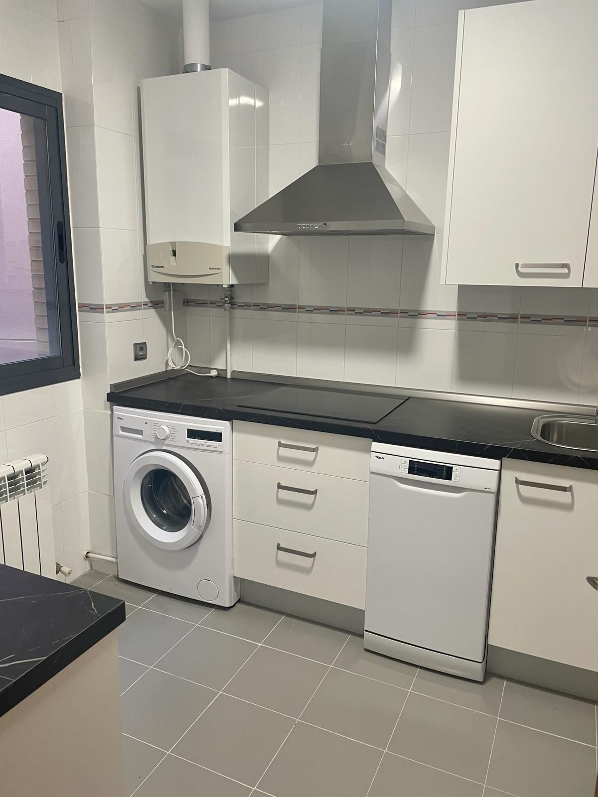 Cuina de Pis en venda en Ciudad Real Capital amb Aire condicionat, Calefacció i Parquet