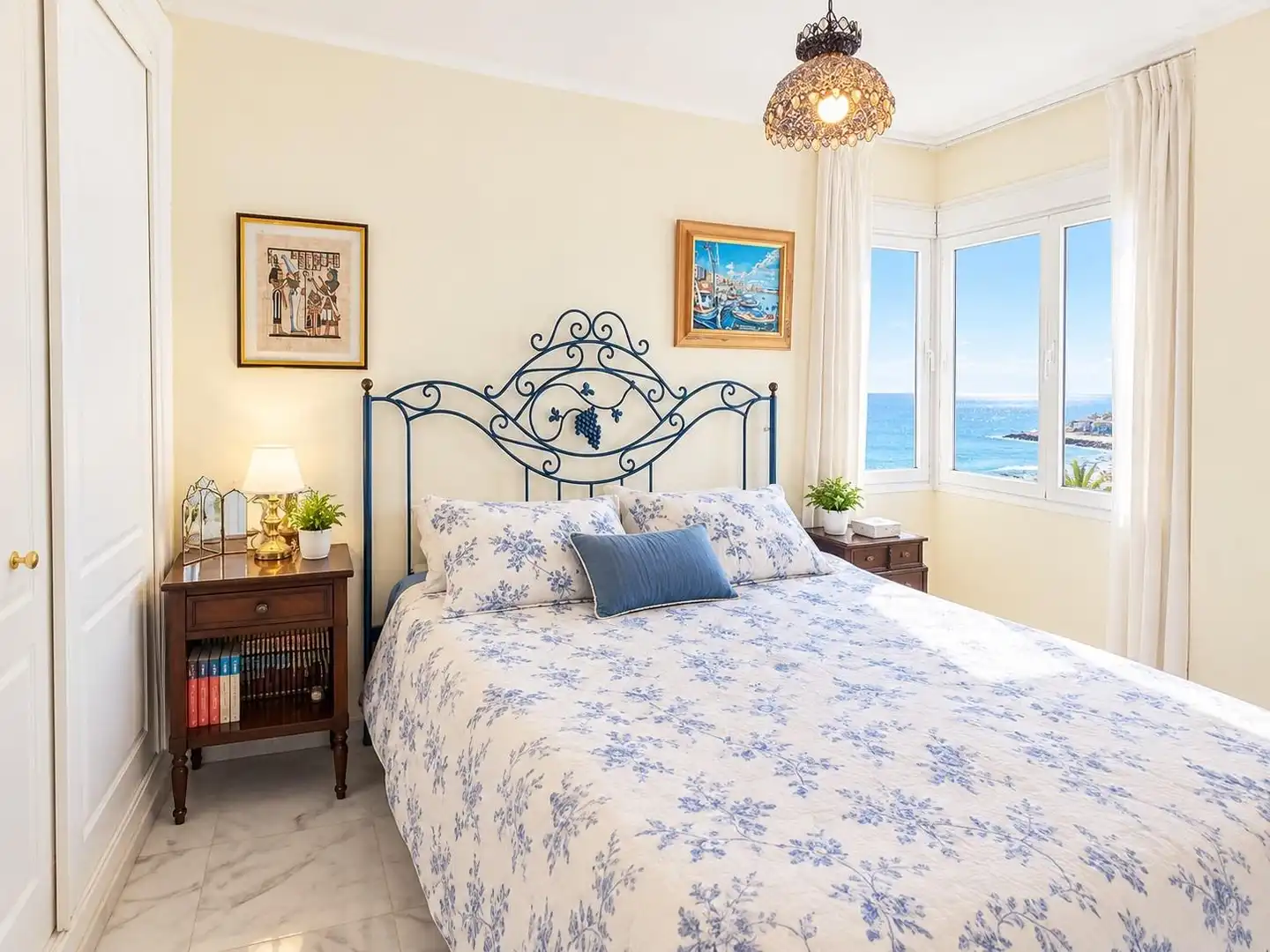 Schlafzimmer von Wohnung zur Miete in Benalmádena mit Klimaanlage, Terrasse und Gemeinschaftspool
