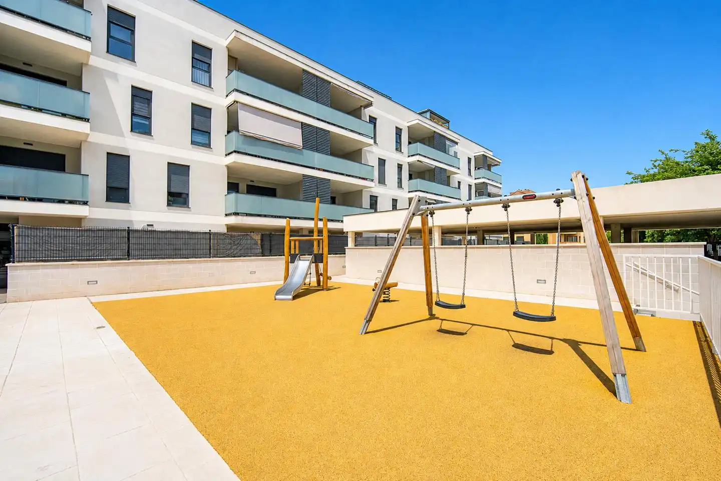 Terrace of Duplexes for sale in La Pobla de Vallbona  with Air Conditioner, Heating and Terrace