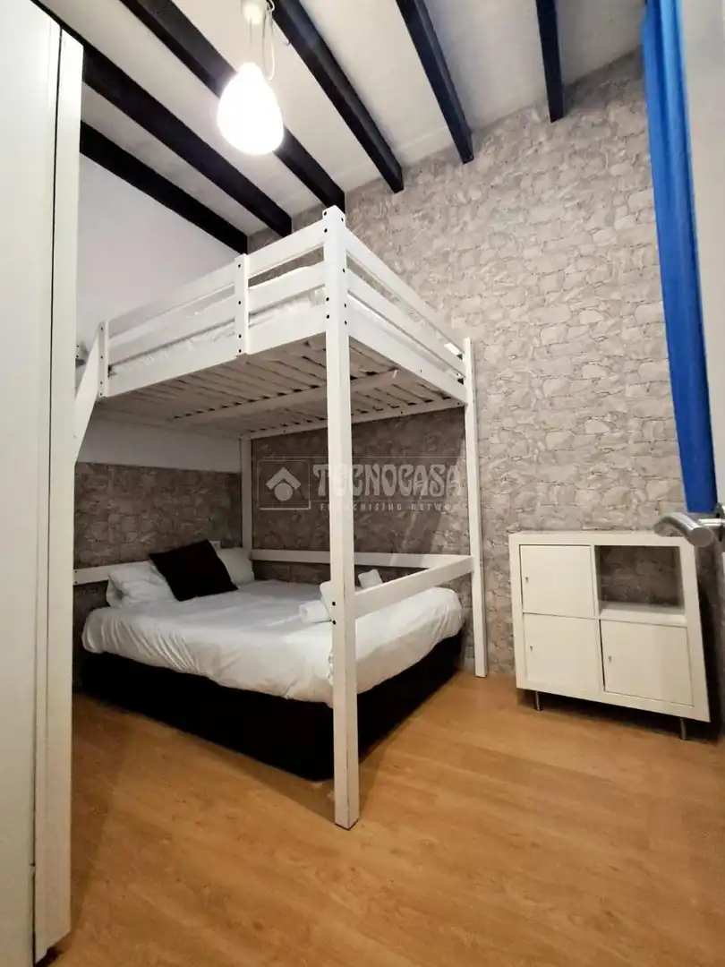Bedroom of Flat for sale in Sevilla