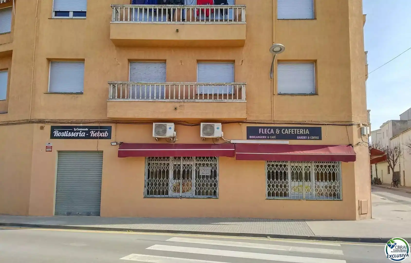Gewerbefläche zum Verkauf in Carrer PAU CASALS 2, imagen 3