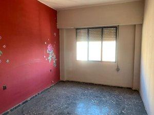 Bedroom of Flat for sale in  Valencia Capital  with Balcony