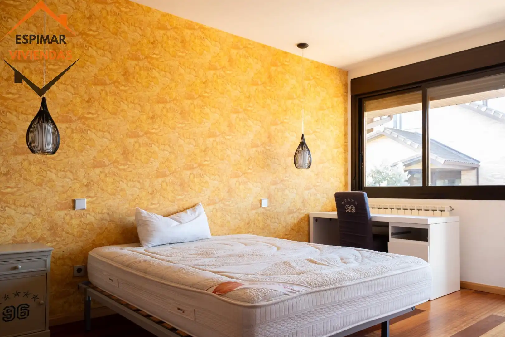 Bedroom of Houses for sale in Villanueva de Gállego  with Air Conditioner, Heating and Private garden