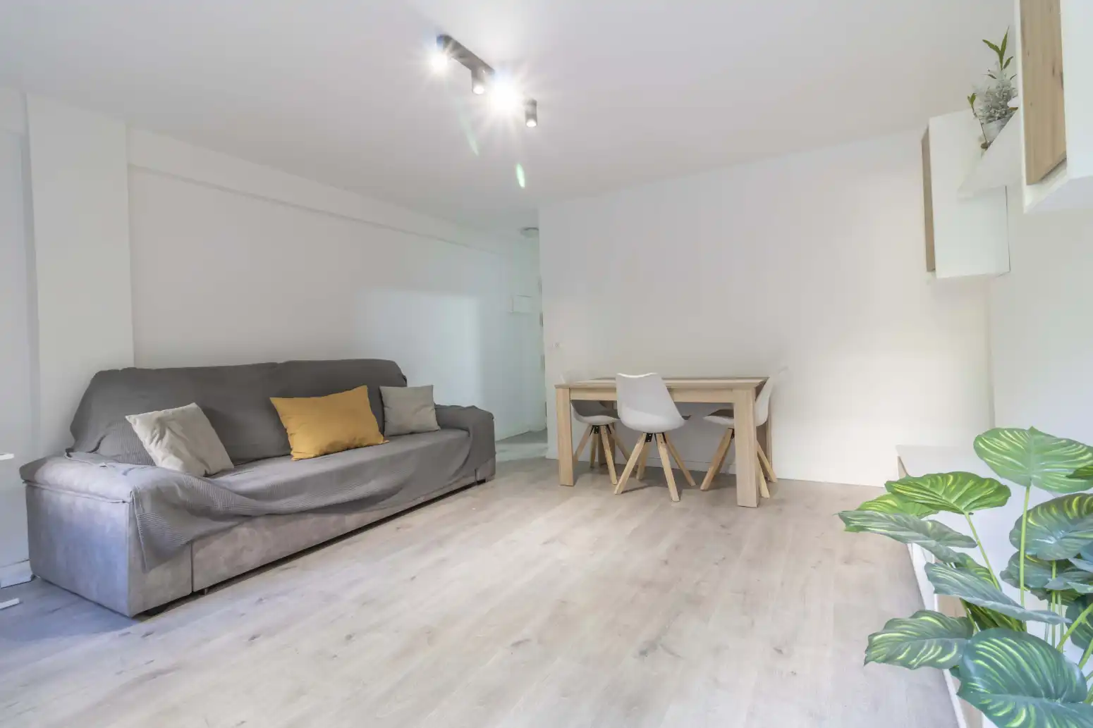 Pis de lloguer en  Sevilla Capital amb Aire condicionat, Calefacció i Terrassa