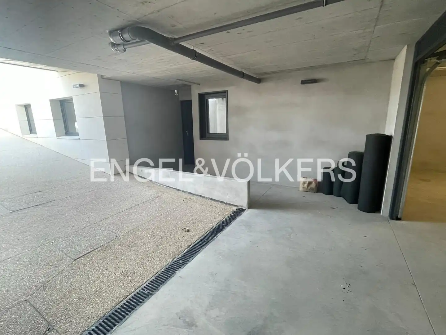 Parking de Casa o chalet de alquiler en Majadahonda con Aire acondicionado, Calefacción y Jardín privado