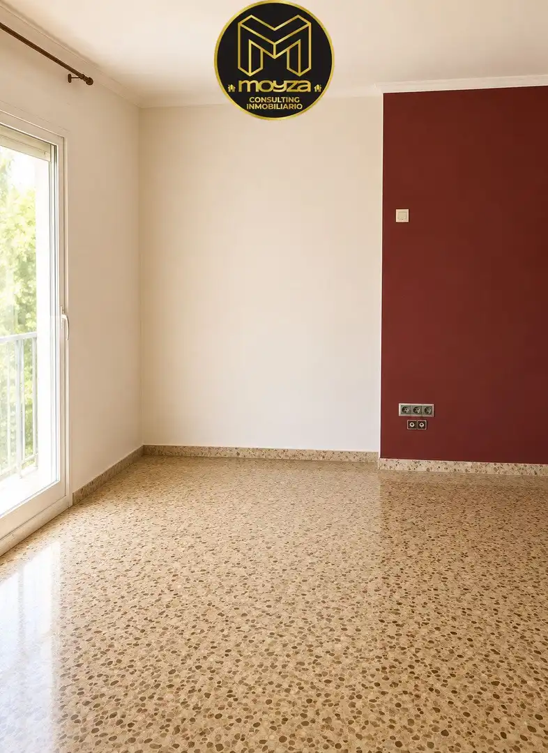 Houses for sale in Linares  with Terrace, Storage room and Balcony