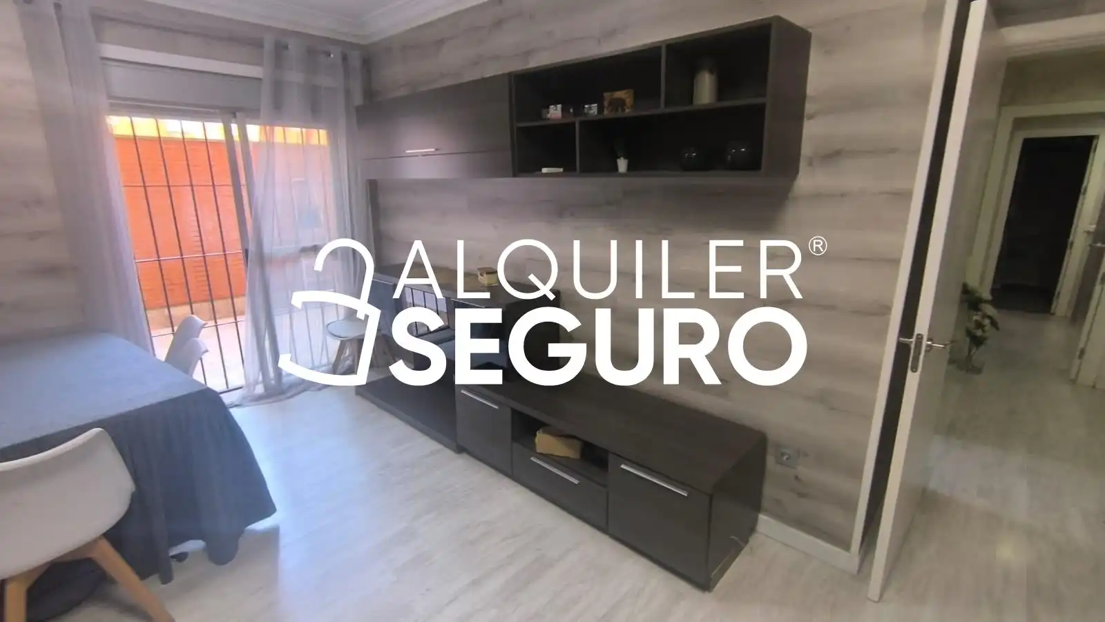 Living room of Flat for rent in Sevilla  with Air Conditioner and Furnished