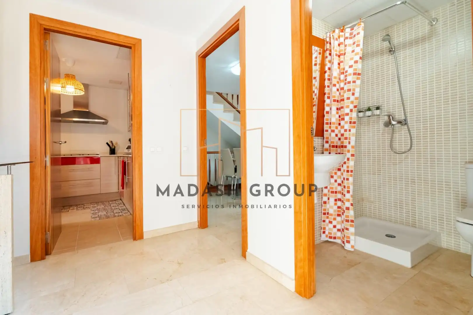 Casa aparellada amb piscina en venda a Carrer PRESIDENT MACIA, imagen 9