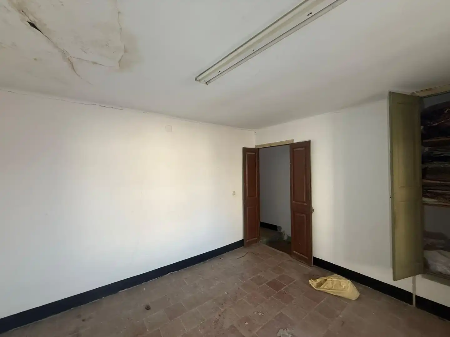 Haus oder Chalet zum Verkauf in Centelles mit Privatgarten, Terrasse und Balkon