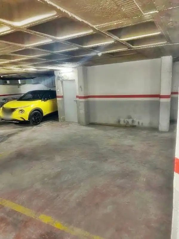 Parking for sale in Sant Vicenç Dels Horts, imagen 2