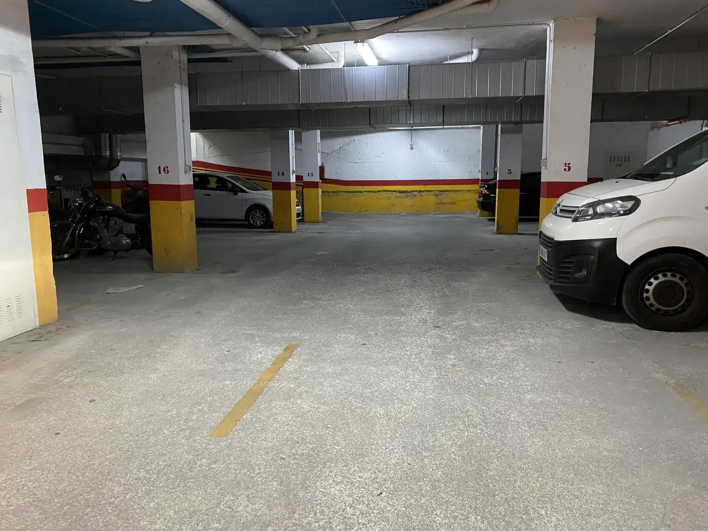Parkplatz von Garage zum Verkauf in Murcia